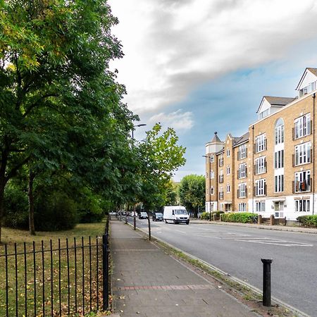 Bright And Spacious Flat With Free Parking Londres Extérieur photo