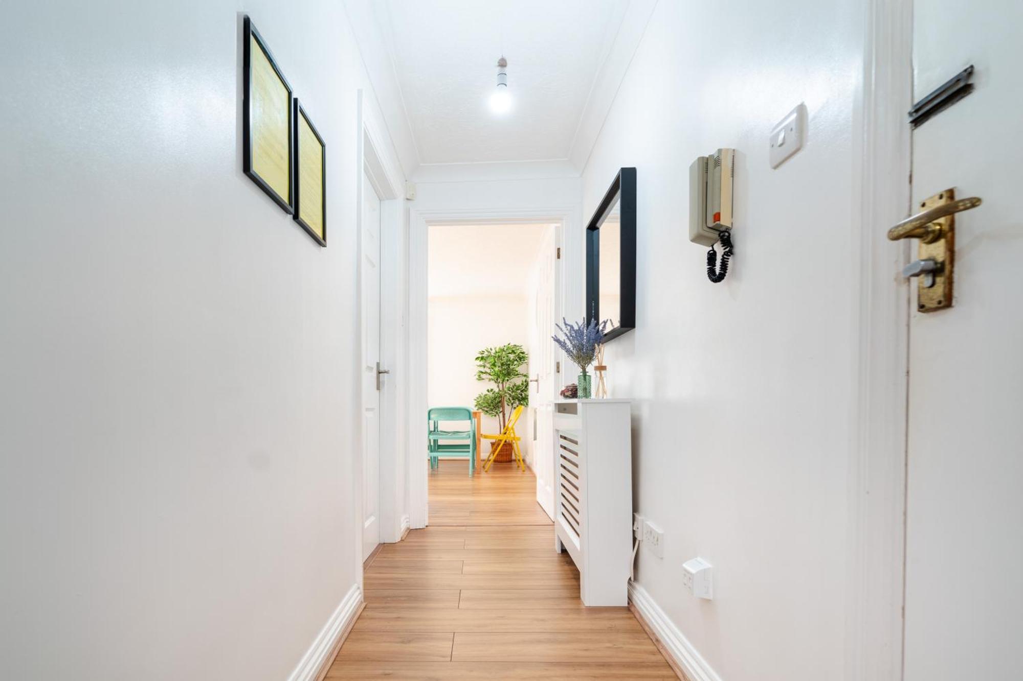 Bright And Spacious Flat With Free Parking Londres Extérieur photo